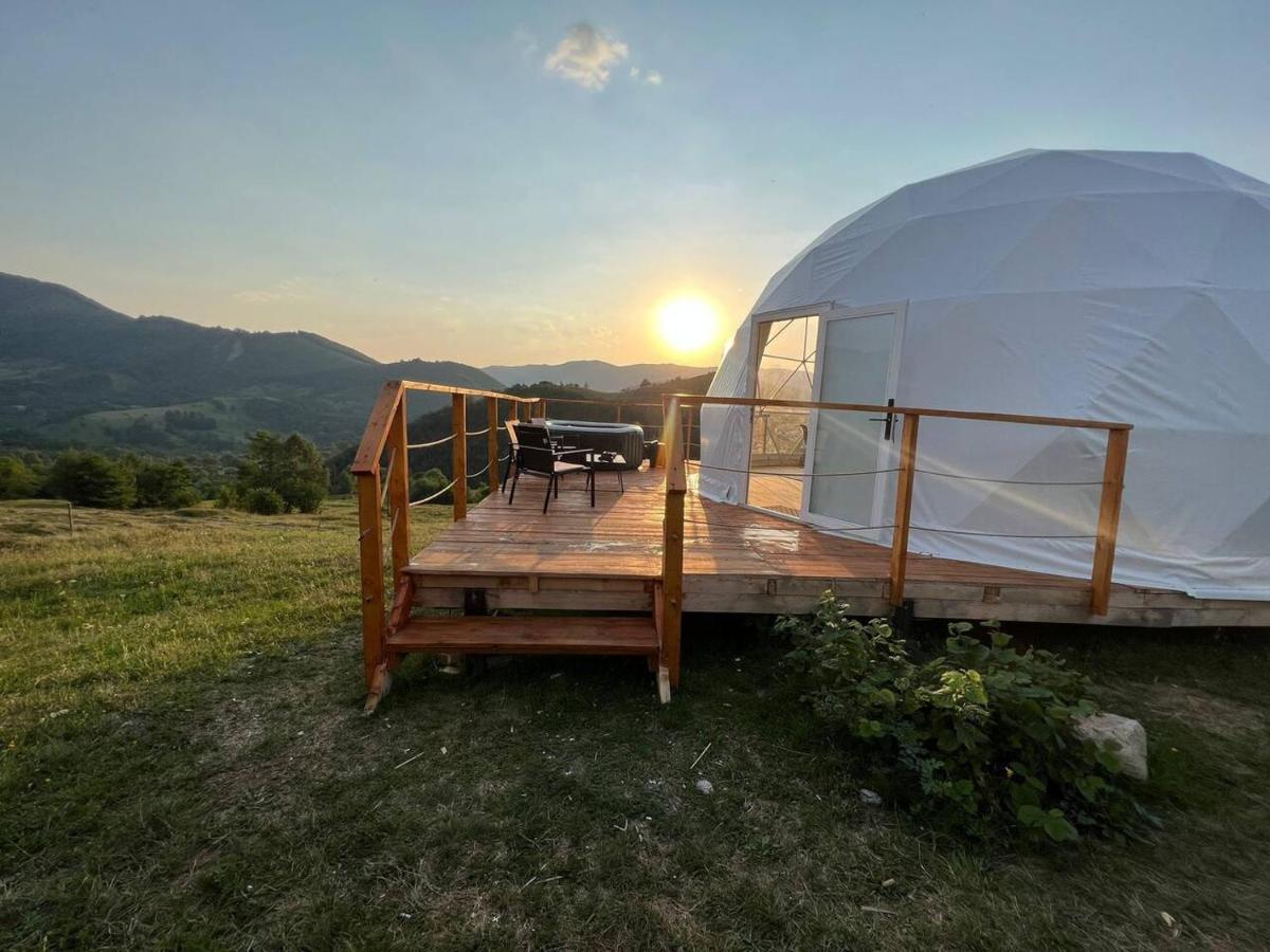 Starry Dome - Manta'S Retreat Glamping Cornereva Hotel ภายนอก รูปภาพ